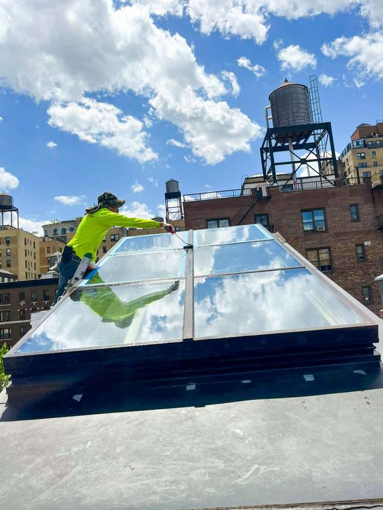 Roofing contractor in new York